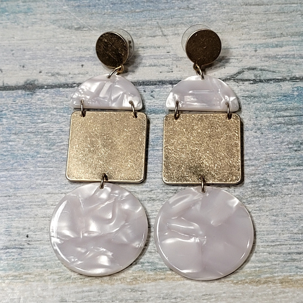 Premier Designs Gold and Cream Geometric Dangle Earrings - Picture 3 of 8